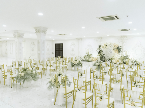 St. Tropze Hall 2 (Modern European Minimal)